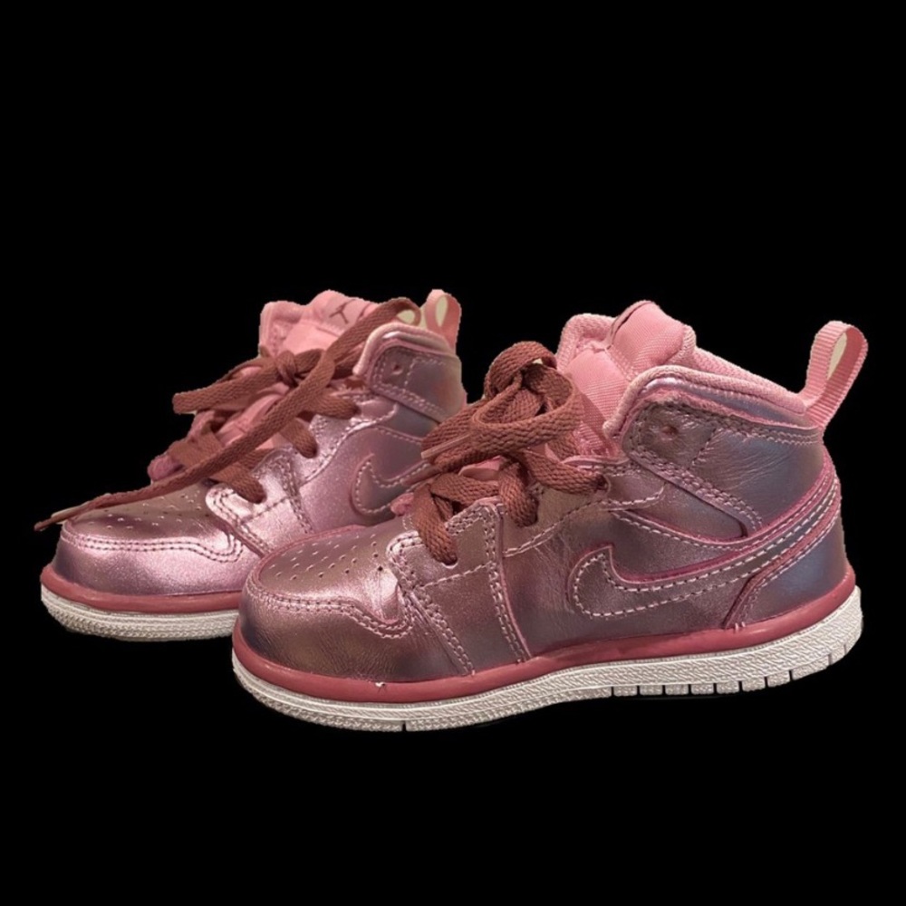 Pink Metallic Baby Jordan 1’s